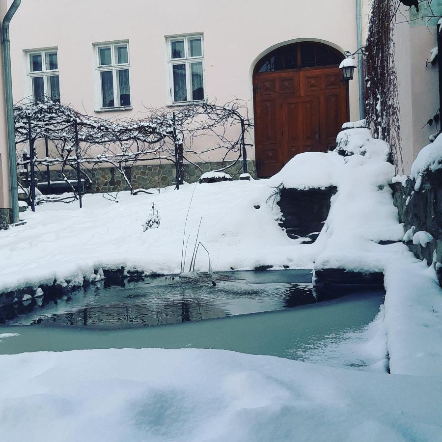 Lovecky Apartman Na Namesti Ve Frenstate Pod Radhostem Frenstat pod Radhostem Luaran gambar