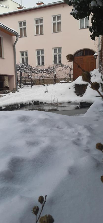 Lovecky Apartman Na Namesti Ve Frenstate Pod Radhostem Frenstat pod Radhostem Luaran gambar